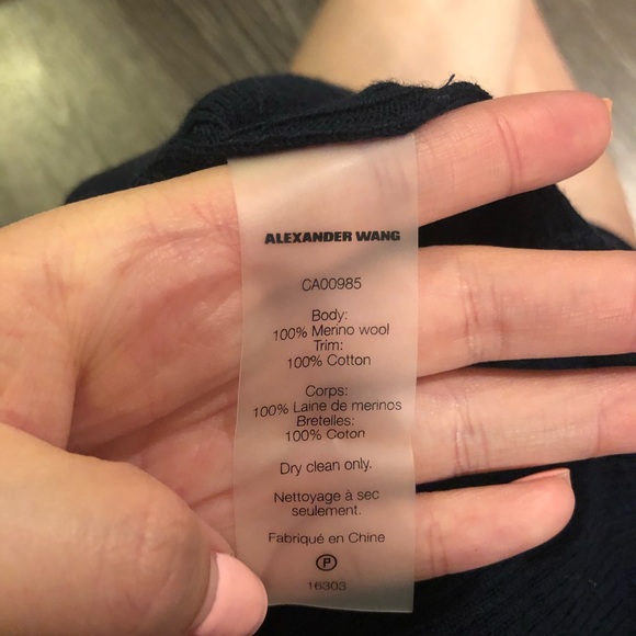 Asymmetrical knit dress, open low back - Picture 7 of 7